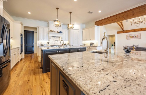 Star Harbor House | Lakefront Villa Infinity Pool + Hot Tub Dock Kayaks 6BR near Dallas