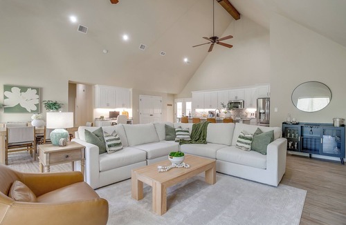 Granbury House | Lakefront w/Pool & Guest House – Hot Tub, Dock, Fire Pit & Peaceful Views