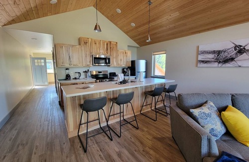 Homer Cabin | Lakeshore Cabins