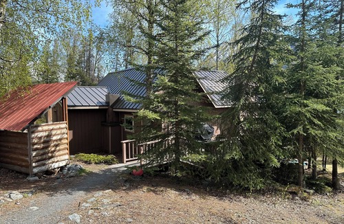 Cooper Landing Cabin | Lakeside 2-bedroom lodge in beautiful Cooper Landing with discreet privacy!