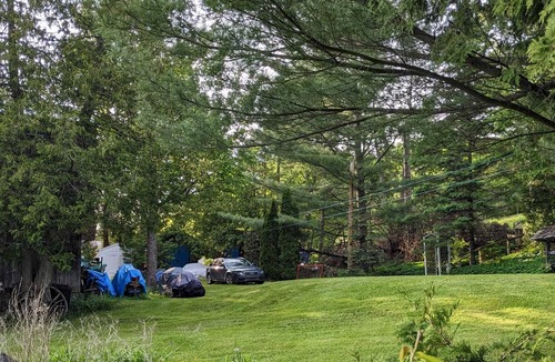 Saint-Hermenegilde Cottage | Lakeside cottage in Eastern Townships