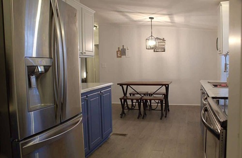 Quitman House | Lakeside Retreat