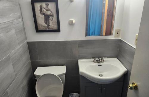 Romney Hotel | Lakeside Village Park Motel