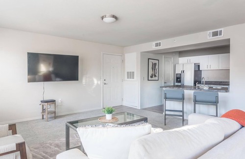 Broken Arrow Apartment | Landing | Amazing 1BD, Pool, Gym