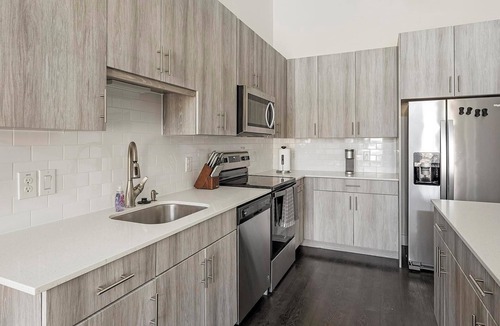 Fort Worth Apartment | Landing | Amazing 1BD in Bricktown