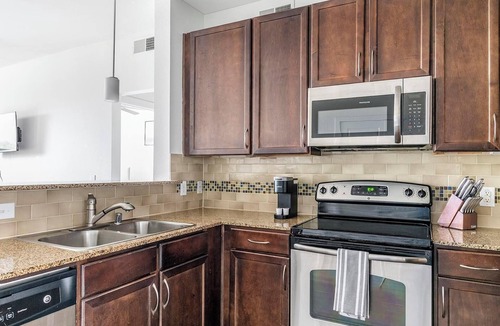Irving Apartment | Landing | Amazing 2BD, Pool, Gym