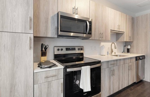 Fort Worth Apartment | Landing | Amazing Studio in Bricktown