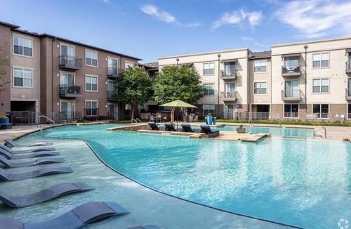 Park Central Apartment | Landing | Amazing Studio, Courtyard, Pool