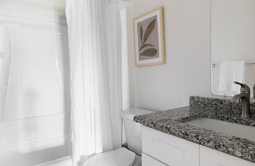 DeSoto Apartment | Landing Apartments - Eagle Creek Landing