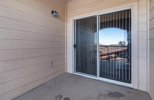 Fort Worth Apartment | Landing | Beautiful 1BD, Rooftop Lounge, Gym