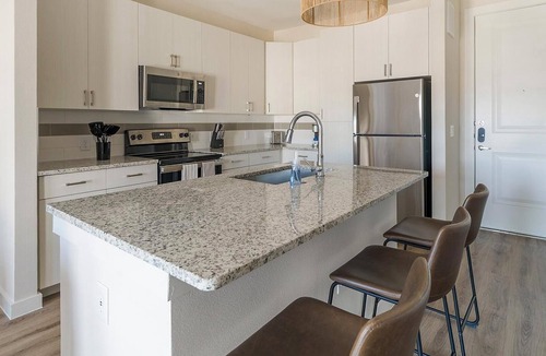Conroe Apartment | Landing | Beautiful 1BD, Clubhouse, Pool
