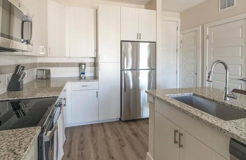 Conroe Apartment | Landing | Beautiful 1BD, Clubhouse, Pool