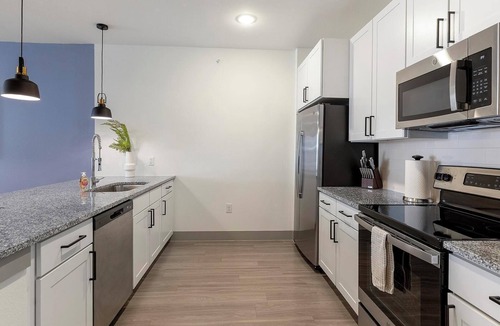 Weston Apartment | Landing | Beautiful 1BD, Yoga Studio, Clubhouse