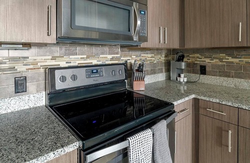 Westchase Apartment | Landing | Beautiful 2BD, Clubhouse, Gym