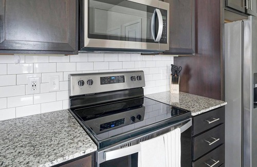 Conroe Apartment | Landing | Beautiful 2BD, Gym