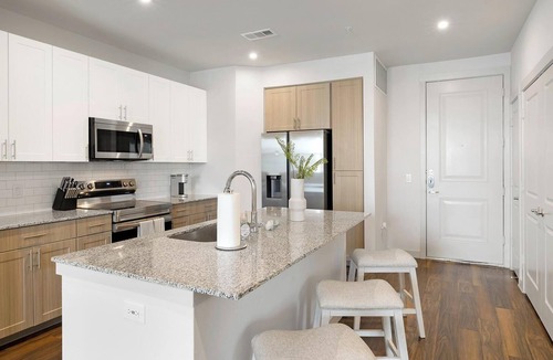 Fate Apartment | Landing | Beautiful 2BD, Gym, Clubhouse