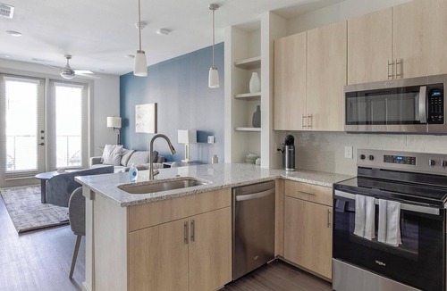 Anna Apartment | Landing | Beautiful Studio, Pool, Gym