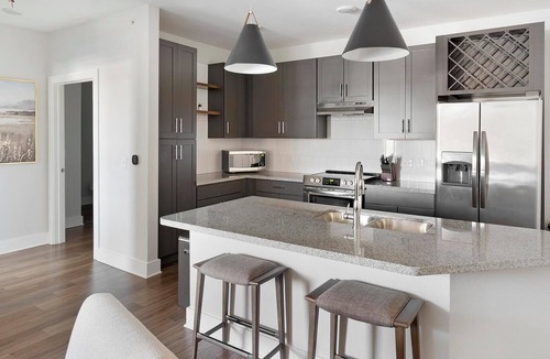 Ferndale Apartment | Landing | Chic 1BD, Clubhouse, Yoga Studio