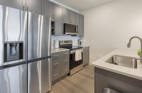 Midlothian Apartment | Landing | Chic 1BD, Game Room, Clubhouse