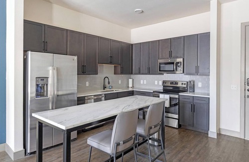 Denton Apartment | Landing | Chic 2BD, Courtyard, Gym
