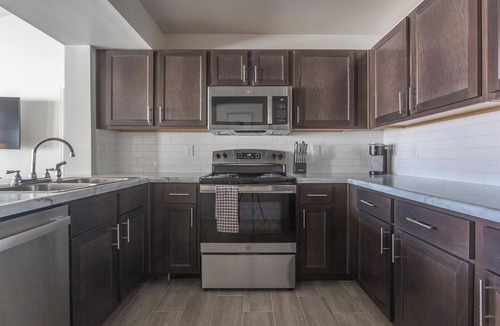 Broken Arrow Apartment | Landing | Chic 2BD, Game Room, Gym