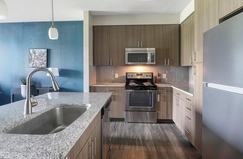 Memorial Apartment | Landing | Chic 2BD, Gym