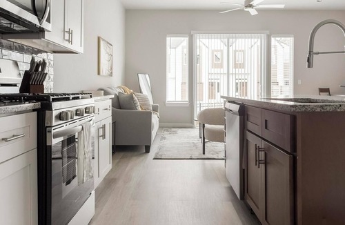 Tulsa Apartment | Landing | Chic 3BD, Pool, Gym