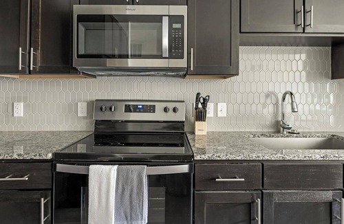 Fort Worth Apartment | Landing | Incredible 1BD, Gym, Yoga Studio