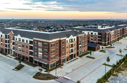 Celina Apartment | Landing | Incredible 1BD, Clubhouse, Courtyard