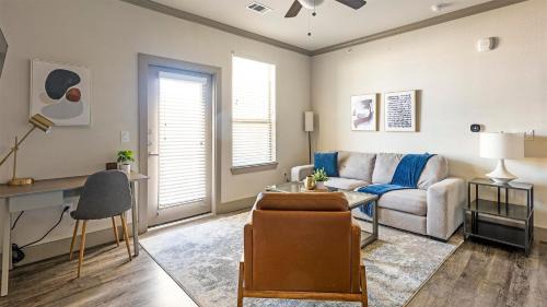Manor Apartment | Landing Incredible 1BD Courtyard Gym