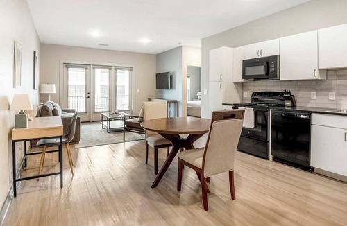 Pinch District Apartment | Landing | Incredible 1BD, Pool, Yoga Studio