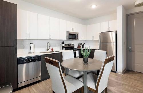 Central Arlington Apartment | Landing | Incredible 2BD, Clubhouse, Gym