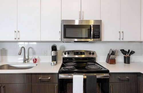 Central Arlington Apartment | Landing | Incredible 2BD, Clubhouse, Gym