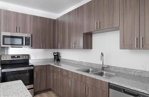 Garland Apartment | Landing | Incredible 2BD, Gym, Pool