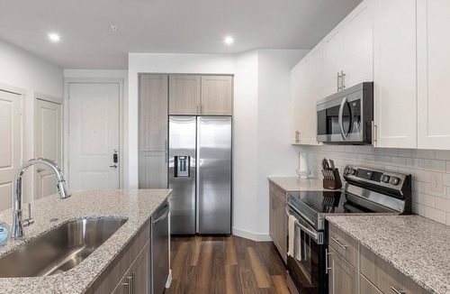 Fate Apartment | Landing | Incredible 2BD, Gym, Clubhouse