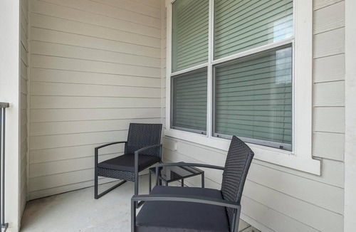 Atascocita Apartment | Landing | Modern 1BD, Game Room, Clubhouse