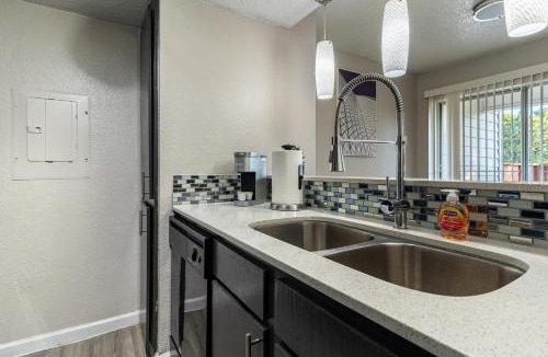 North Arlington Apartment | Landing Modern 1BD Pool