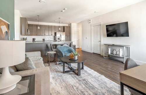 Stone Oak Apartment | Landing | Modern 2BD, Clubhouse, Pool