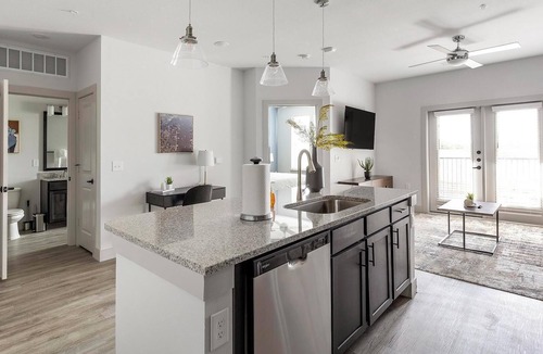 Corinth Apartment | Landing | Spectacular 1BD in Corinth