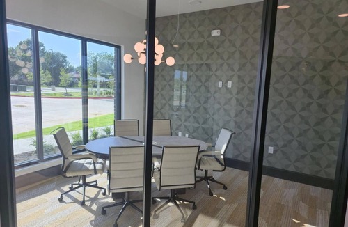 Corinth Apartment | Landing | Spectacular 1BD, Gym, Pool
