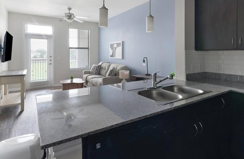 Northeast Houston Apartment | Landing | Spectacular 1BD, Game Room, Gym