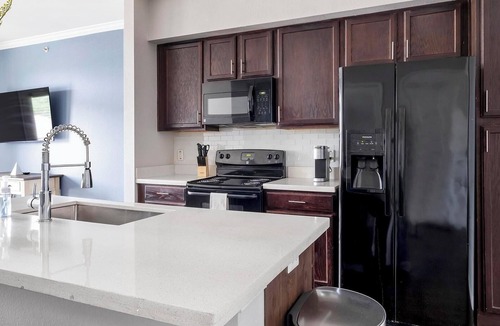 Atascocita Apartment | Landing | Spectacular 1BD, Gym, Game Room