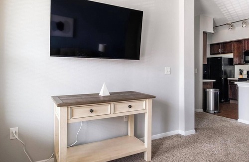 Atascocita Apartment | Landing | Spectacular 2BD, Game Room, Gym