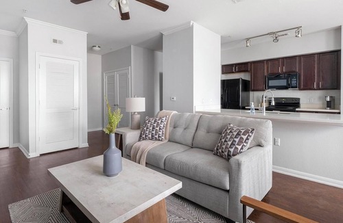 Atascocita Apartment | Landing | Spectacular 2BD, Game Room, Gym