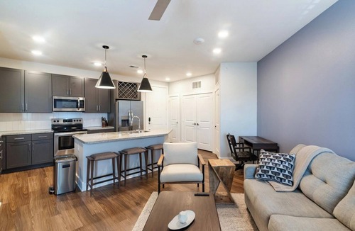 Ferndale Apartment | Landing | Stunning 1BD, Clubhouse, Gym