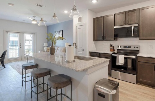 Corinth Apartment | Landing | Stunning 1BD in Corinth