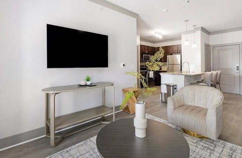 Northeast Carrollton Apartment | Landing | Stunning 3BD, Clubhouse