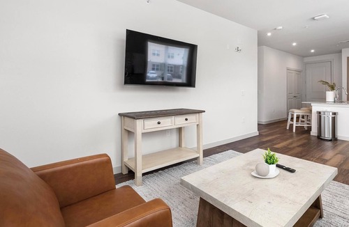 Fate Apartment | Landing | Stylish 1BD, Clubhouse, Pool