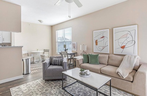 Fort Worth Apartment | Landing | Stylish 1BD, Rooftop Lounge, Gym