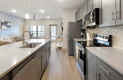Midlothian Apartment | Landing | Stylish 2BD, Clubhouse, Game Room